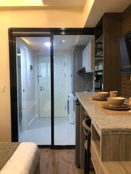 Condo Near Ayala Cebu City W Wifi Balcony Eksteriør bilde