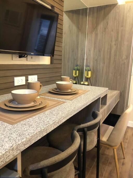 Condo Near Ayala Cebu City W Wifi Balcony Eksteriør bilde