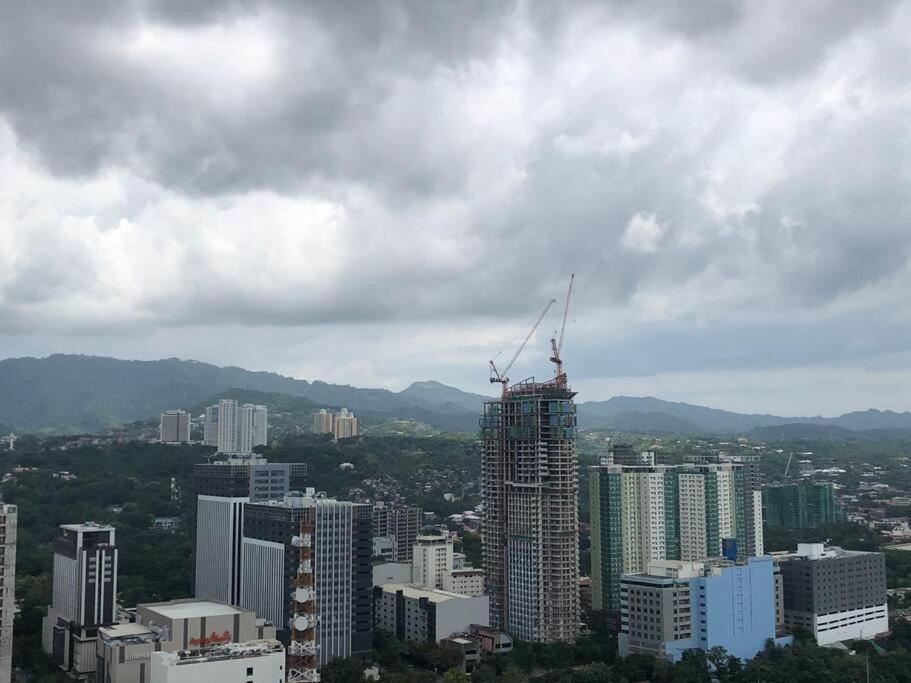 Condo Near Ayala Cebu City W Wifi Balcony Eksteriør bilde