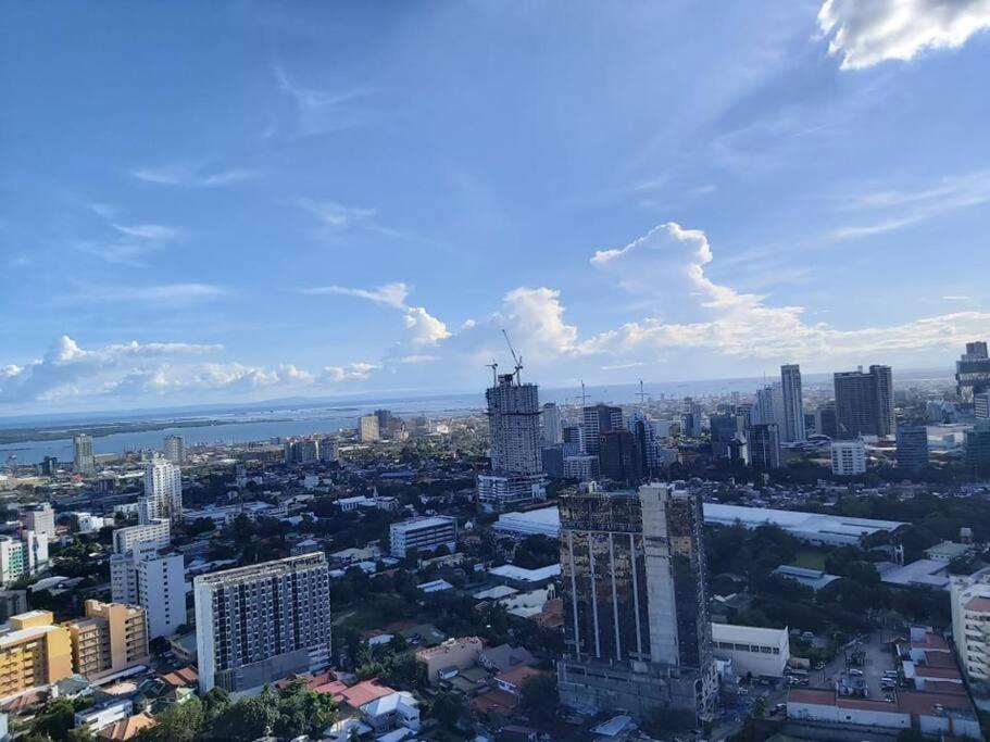 Condo Near Ayala Cebu City W Wifi Balcony Eksteriør bilde